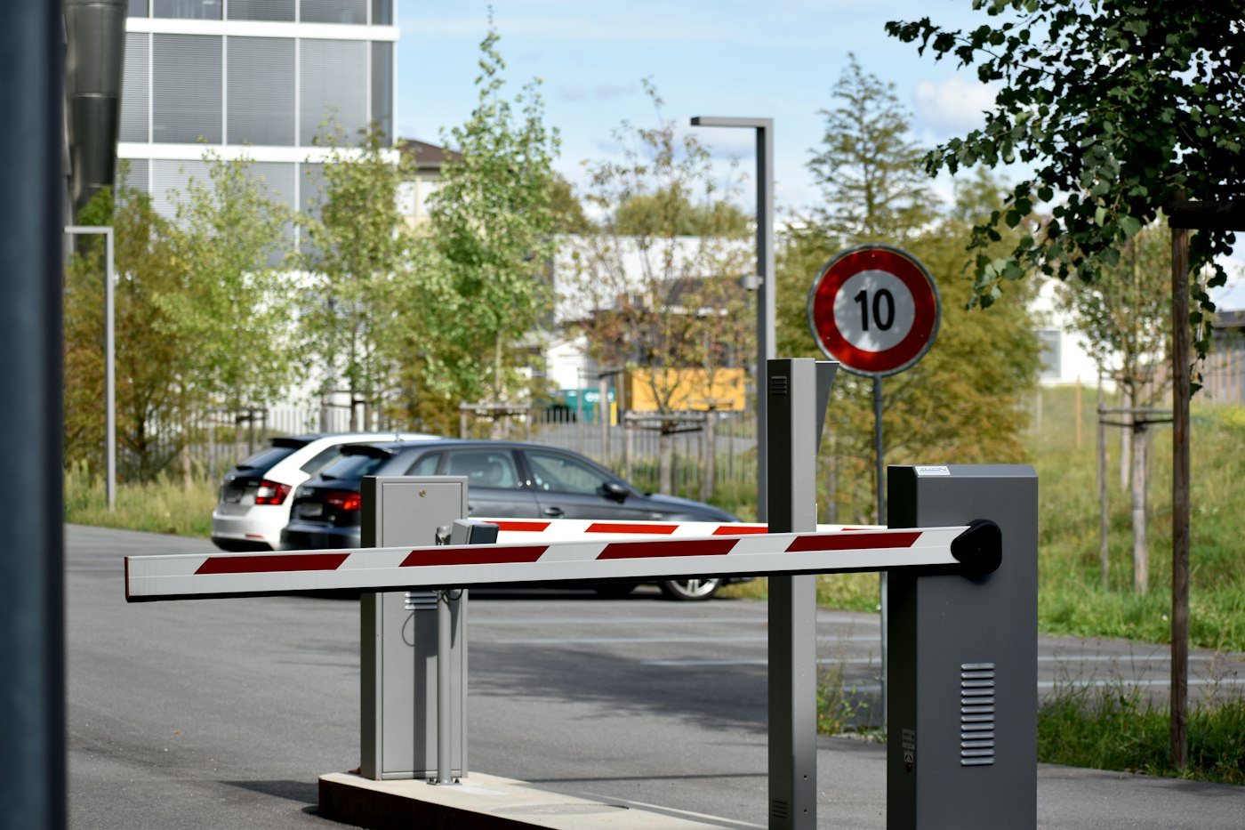 Otopark ve Araç Bariyerleri